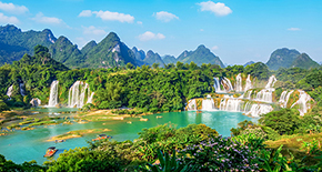 桂林-漓江-陽(yáng)朔-南寧-巴馬長(zhǎng)壽村-百鳥巖-德天大瀑布-北海銀灘-雙臥10天